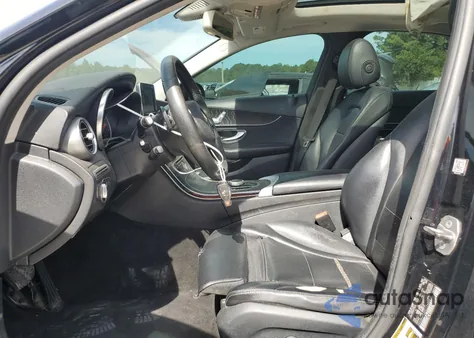 2017 Mercedes-Benz C 300 из США, поврежденный, VIN 55SWF4JB2HU179332